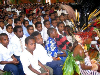 Papua N. Gw. dzieci  I.Kom.Św.