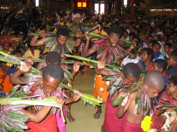 Papua N.Gw. Boże Narodzenie taniec chlopcow